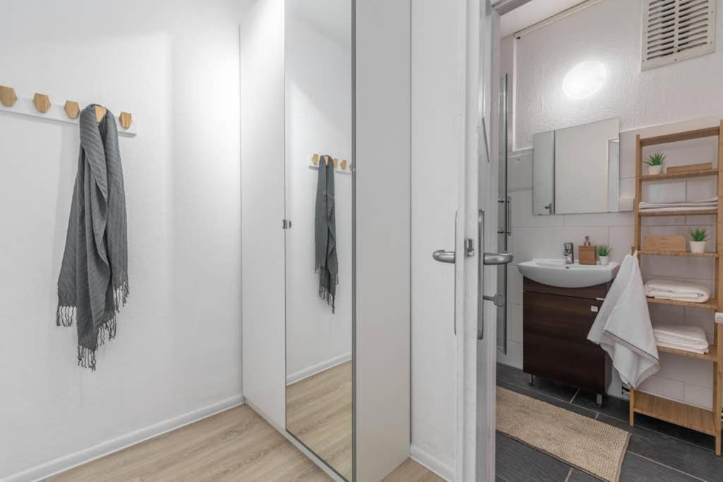 Apartamento Sauber und modern, Netflix, Wifi, Leipzig Flair, Küche Exterior foto