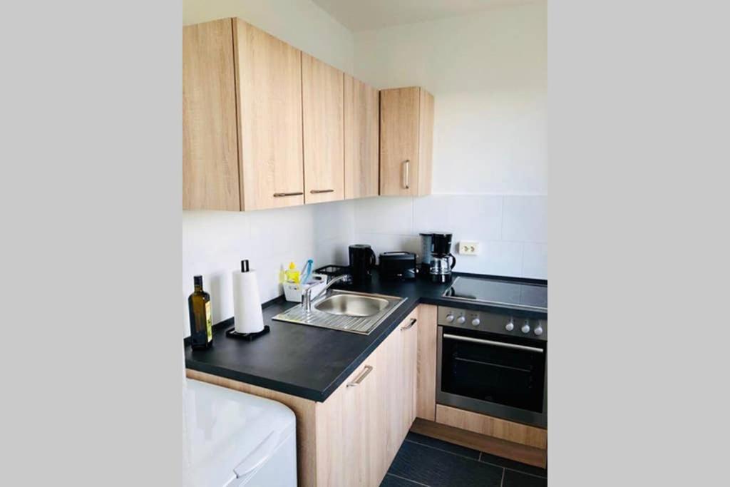Apartamento Sauber und modern, Netflix, Wifi, Leipzig Flair, Küche Exterior foto